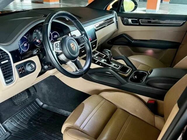 Порше Cayenne 2018 у Львові на Automoto.ua Коричневий Порше Cayenne, об'ємом двигуна 3 л та пробігом 74 тис. км за 51000 $, фото 6 на Automoto.ua