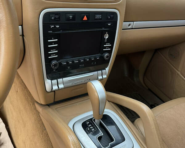 Коричневий Порше Cayenne, об'ємом двигуна 4.8 л та пробігом 190 тис. км за 9999 $, фото 16 на Automoto.ua