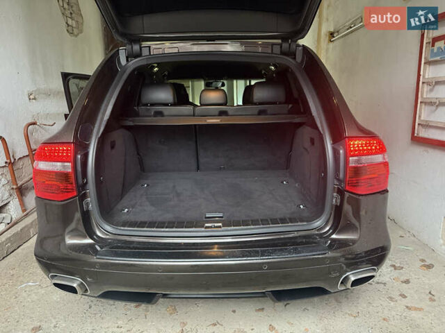 Коричневый Порше Каен, объемом двигателя 2.97 л и пробегом 217 тыс. км за 16400 $, фото 8 на Automoto.ua