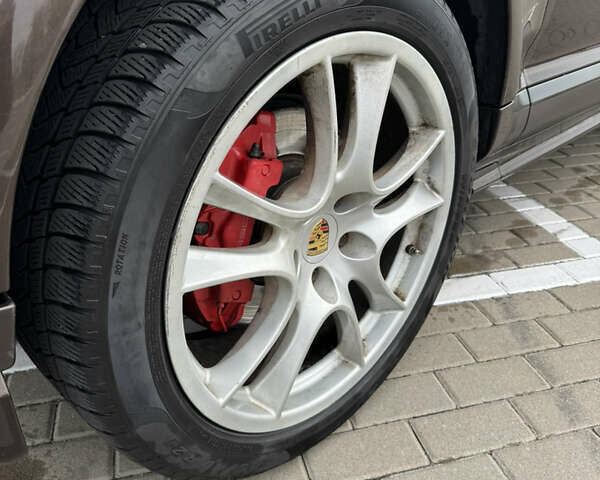 Коричневий Порше Cayenne, об'ємом двигуна 4.8 л та пробігом 190 тис. км за 9999 $, фото 9 на Automoto.ua