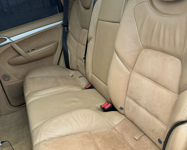 Коричневий Порше Cayenne, об'ємом двигуна 4.8 л та пробігом 190 тис. км за 9999 $, фото 10 на Automoto.ua