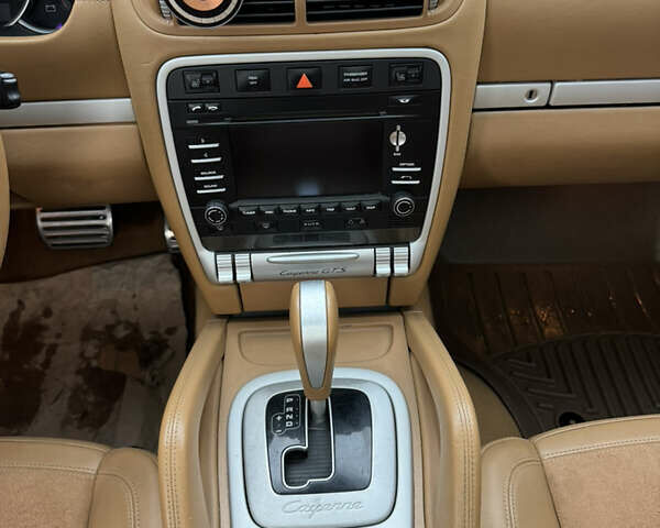 Коричневий Порше Cayenne, об'ємом двигуна 4.8 л та пробігом 190 тис. км за 9999 $, фото 13 на Automoto.ua