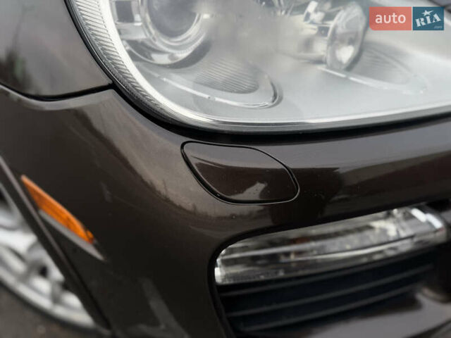 Коричневый Порше Каен, объемом двигателя 4.8 л и пробегом 205 тыс. км за 14144 $, фото 10 на Automoto.ua