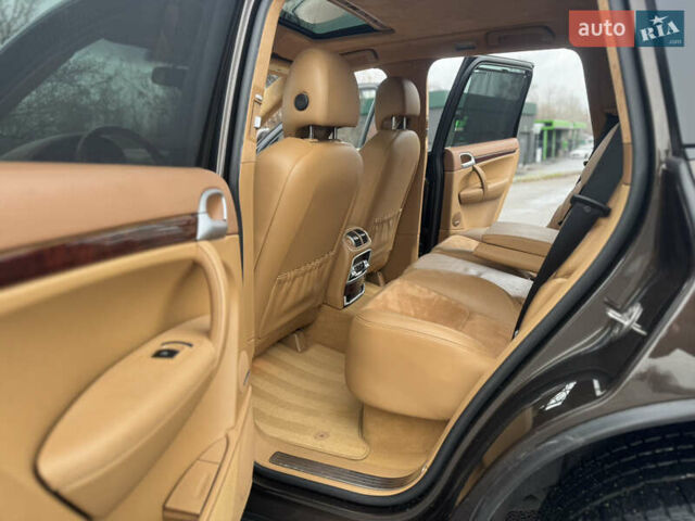 Коричневый Порше Каен, объемом двигателя 4.8 л и пробегом 205 тыс. км за 14144 $, фото 50 на Automoto.ua