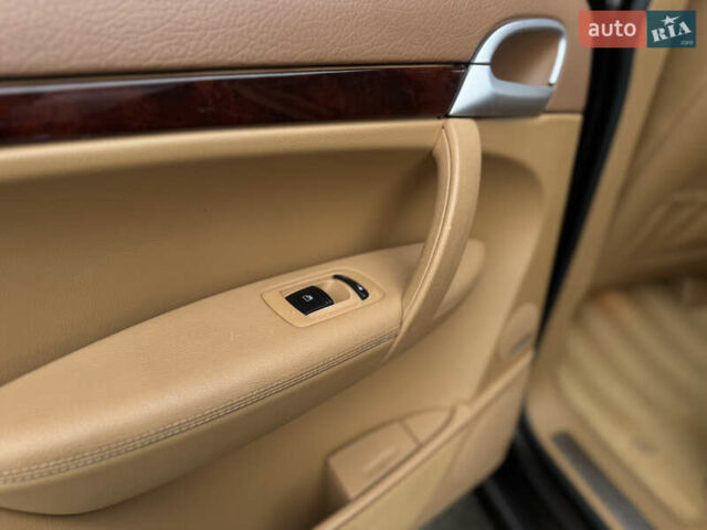 Коричневый Порше Каен, объемом двигателя 4.8 л и пробегом 205 тыс. км за 14144 $, фото 49 на Automoto.ua