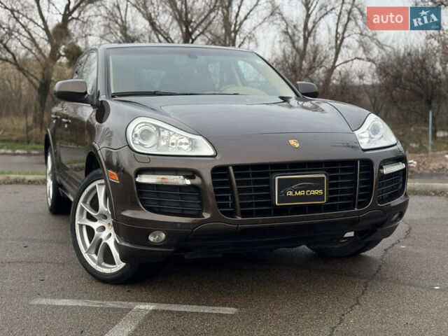 Коричневый Порше Каен, объемом двигателя 4.8 л и пробегом 205 тыс. км за 14144 $, фото 3 на Automoto.ua