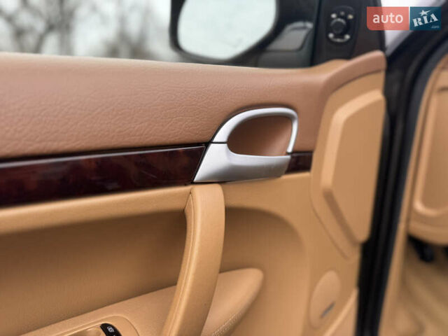 Коричневый Порше Каен, объемом двигателя 4.8 л и пробегом 205 тыс. км за 14144 $, фото 27 на Automoto.ua