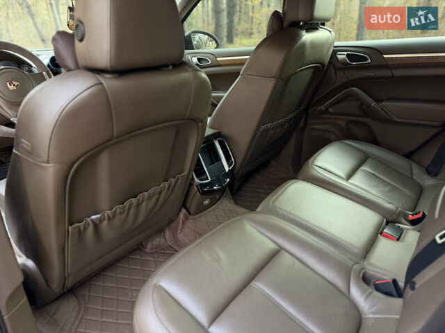 Коричневий Порше Cayenne, об'ємом двигуна 3.6 л та пробігом 115 тис. км за 31000 $, фото 15 на Automoto.ua
