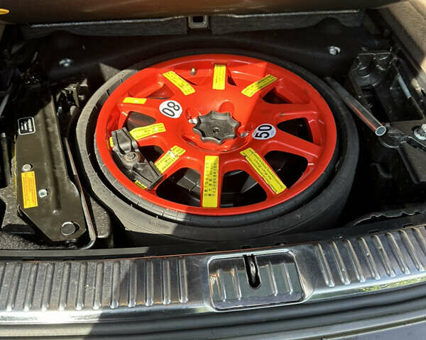 Коричневый Порше Каен, объемом двигателя 4.8 л и пробегом 169 тыс. км за 17900 $, фото 15 на Automoto.ua