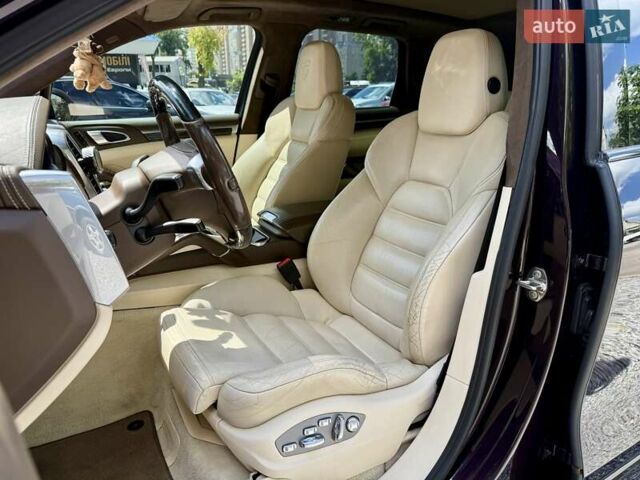 Коричневый Порше Каен, объемом двигателя 4.8 л и пробегом 206 тыс. км за 19000 $, фото 9 на Automoto.ua