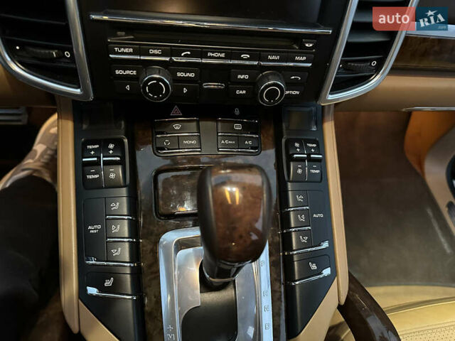 Коричневый Порше Каен, объемом двигателя 3 л и пробегом 313 тыс. км за 15999 $, фото 16 на Automoto.ua