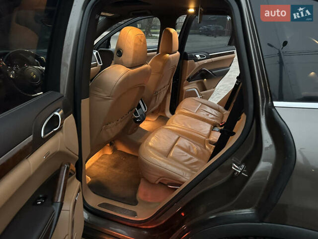 Коричневый Порше Каен, объемом двигателя 3 л и пробегом 313 тыс. км за 15999 $, фото 23 на Automoto.ua