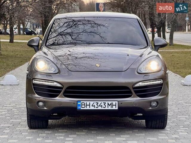 Коричневый Порше Каен, объемом двигателя 4.8 л и пробегом 177 тыс. км за 17900 $, фото 1 на Automoto.ua