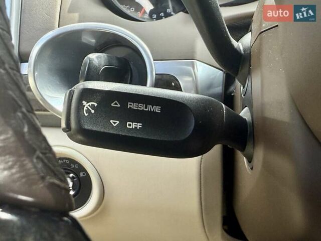 Коричневый Порше Каен, объемом двигателя 4.8 л и пробегом 206 тыс. км за 19000 $, фото 24 на Automoto.ua