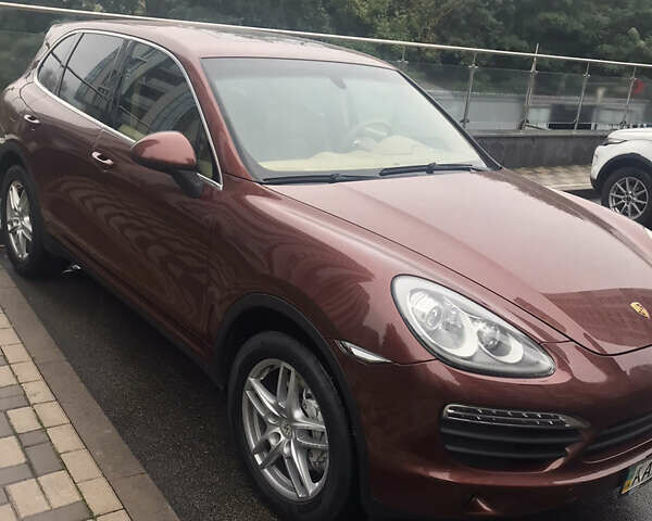 Коричневий Порше Cayenne, об'ємом двигуна 4.81 л та пробігом 142 тис. км за 18000 $, фото 10 на Automoto.ua