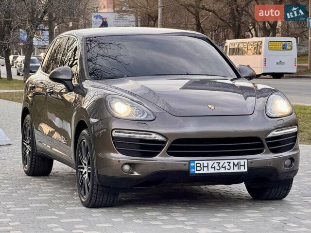 Коричневый Порше Каен, объемом двигателя 4.8 л и пробегом 177 тыс. км за 17900 $, фото 3 на Automoto.ua