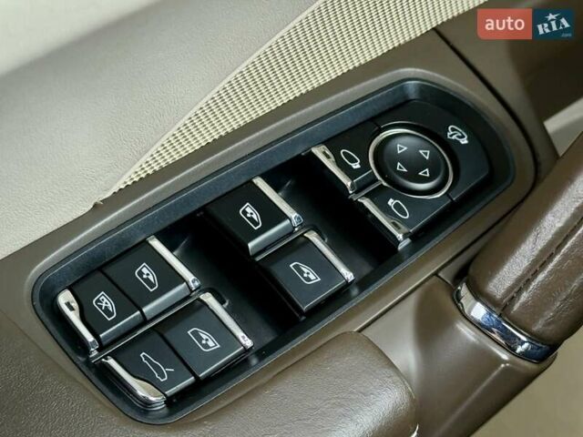 Коричневый Порше Каен, объемом двигателя 4.8 л и пробегом 206 тыс. км за 19000 $, фото 25 на Automoto.ua