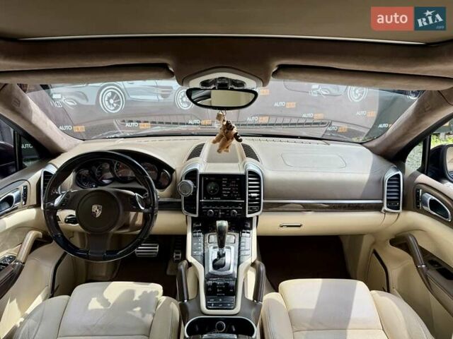 Коричневый Порше Каен, объемом двигателя 4.8 л и пробегом 206 тыс. км за 19000 $, фото 14 на Automoto.ua