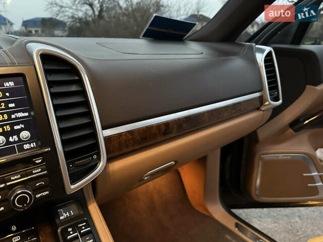 Коричневый Порше Каен, объемом двигателя 3 л и пробегом 313 тыс. км за 15999 $, фото 19 на Automoto.ua