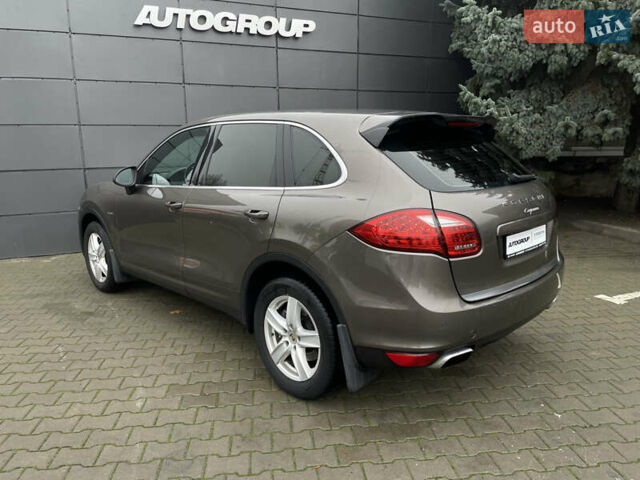 Коричневый Порше Каен, объемом двигателя 3 л и пробегом 191 тыс. км за 22500 $, фото 24 на Automoto.ua