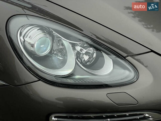 Коричневый Порше Каен, объемом двигателя 3 л и пробегом 191 тыс. км за 22500 $, фото 6 на Automoto.ua