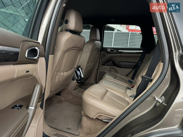 Коричневий Порше Cayenne, об'ємом двигуна 3.6 л та пробігом 181 тис. км за 23800 $, фото 16 на Automoto.ua