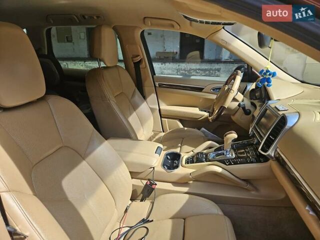 Коричневий Порше Cayenne, об'ємом двигуна 3.6 л та пробігом 133 тис. км за 19000 $, фото 2 на Automoto.ua
