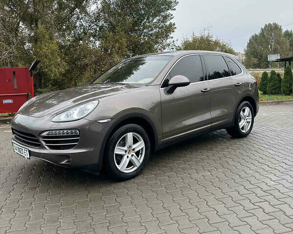 Коричневый Порше Каен, объемом двигателя 3.6 л и пробегом 170 тыс. км за 21000 $, фото 2 на Automoto.ua