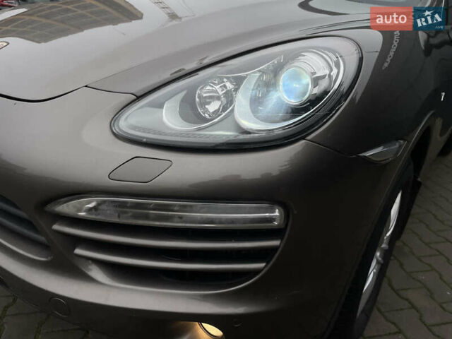 Коричневый Порше Каен, объемом двигателя 3 л и пробегом 191 тыс. км за 22500 $, фото 5 на Automoto.ua