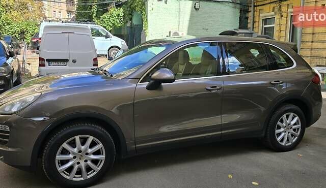 Коричневый Порше Каен, объемом двигателя 3.6 л и пробегом 180 тыс. км за 23800 $, фото 3 на Automoto.ua