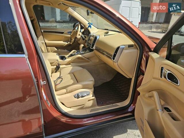 Коричневий Порше Cayenne, об'ємом двигуна 3.6 л та пробігом 133 тис. км за 19000 $, фото 6 на Automoto.ua