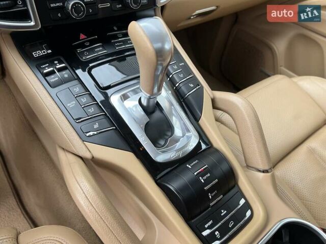 Коричневый Порше Каен, объемом двигателя 3 л и пробегом 126 тыс. км за 16500 $, фото 19 на Automoto.ua