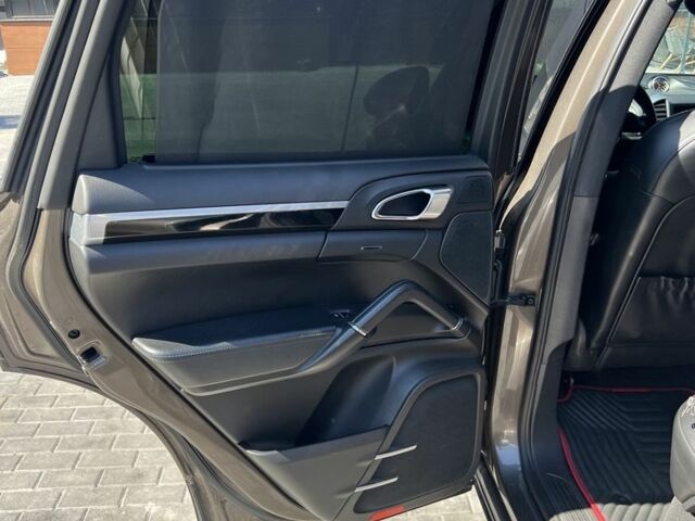 Коричневый Порше Каен, объемом двигателя 3.6 л и пробегом 160 тыс. км за 19500 $, фото 8 на Automoto.ua