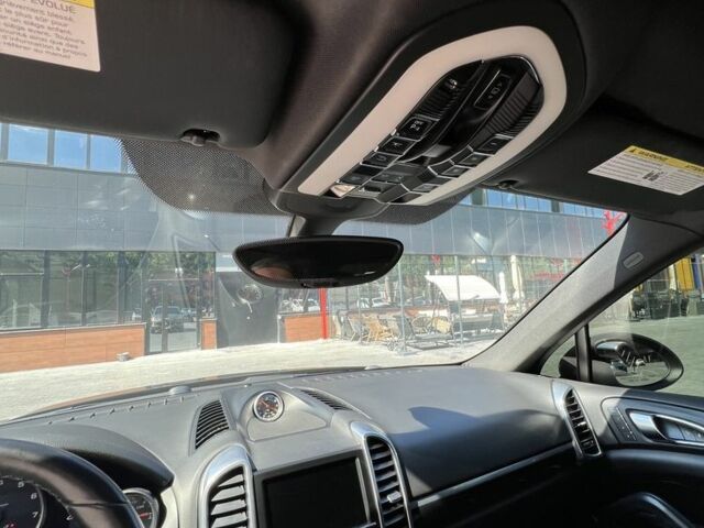 Коричневый Порше Каен, объемом двигателя 3.6 л и пробегом 160 тыс. км за 19500 $, фото 11 на Automoto.ua