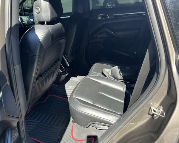 Коричневий Порше Cayenne, об'ємом двигуна 3.6 л та пробігом 150 тис. км за 18800 $, фото 6 на Automoto.ua