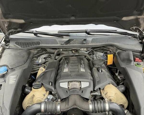 Коричневий Порше Cayenne, об'ємом двигуна 4.8 л та пробігом 134 тис. км за 19990 $, фото 11 на Automoto.ua