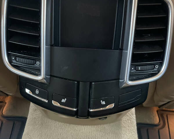 Коричневый Порше Каен, объемом двигателя 3.6 л и пробегом 217 тыс. км за 17900 $, фото 24 на Automoto.ua