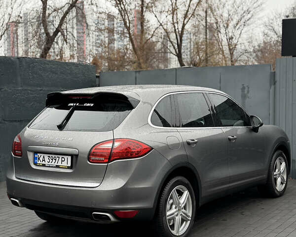 Коричневый Порше Каен, объемом двигателя 4.81 л и пробегом 200 тыс. км за 16999 $, фото 4 на Automoto.ua