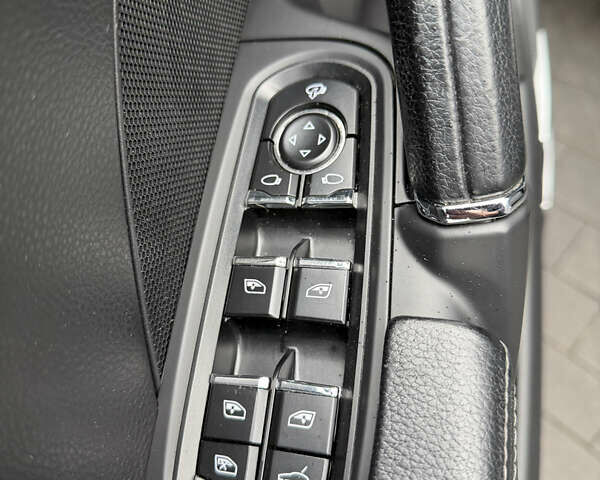 Коричневый Порше Каен, объемом двигателя 4.81 л и пробегом 200 тыс. км за 16999 $, фото 21 на Automoto.ua