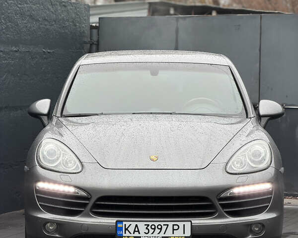 Коричневый Порше Каен, объемом двигателя 4.81 л и пробегом 200 тыс. км за 16999 $, фото 2 на Automoto.ua