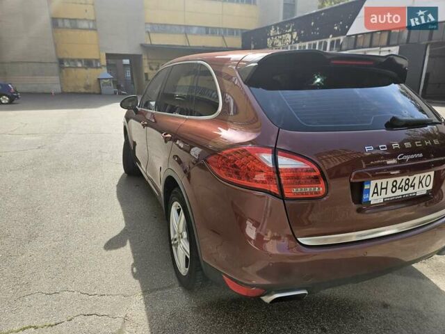 Коричневий Порше Cayenne, об'ємом двигуна 3.6 л та пробігом 133 тис. км за 19000 $, фото 16 на Automoto.ua