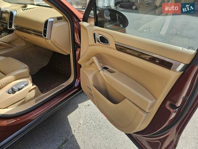 Коричневий Порше Cayenne, об'ємом двигуна 3.6 л та пробігом 133 тис. км за 19000 $, фото 7 на Automoto.ua