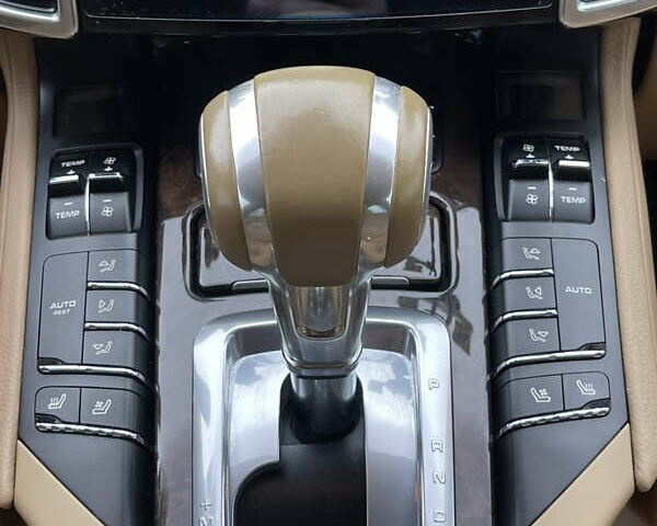 Коричневый Порше Каен, объемом двигателя 3.6 л и пробегом 217 тыс. км за 17900 $, фото 27 на Automoto.ua