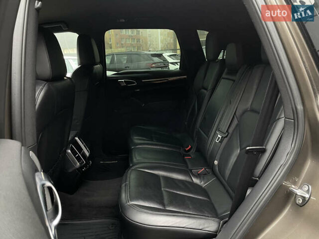 Коричневый Порше Каен, объемом двигателя 3 л и пробегом 191 тыс. км за 22500 $, фото 20 на Automoto.ua