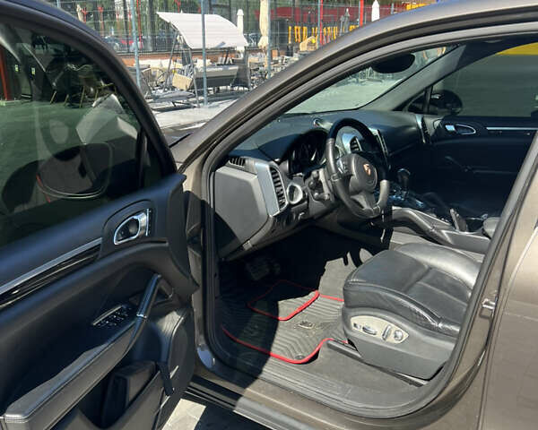 Коричневий Порше Cayenne, об'ємом двигуна 3.6 л та пробігом 150 тис. км за 18800 $, фото 5 на Automoto.ua