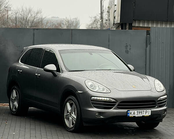 Коричневый Порше Каен, объемом двигателя 4.81 л и пробегом 200 тыс. км за 16999 $, фото 1 на Automoto.ua