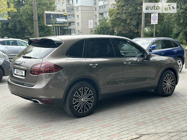 Коричневий Порше Cayenne, об'ємом двигуна 4.81 л та пробігом 242 тис. км за 25500 $, фото 2 на Automoto.ua