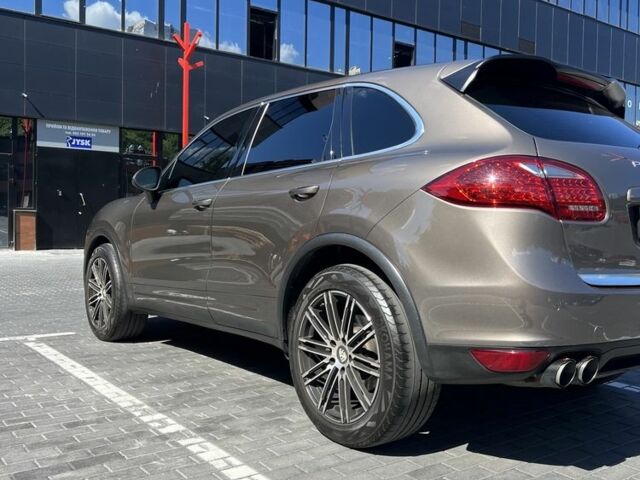 Коричневый Порше Каен, объемом двигателя 3.6 л и пробегом 160 тыс. км за 19500 $, фото 18 на Automoto.ua