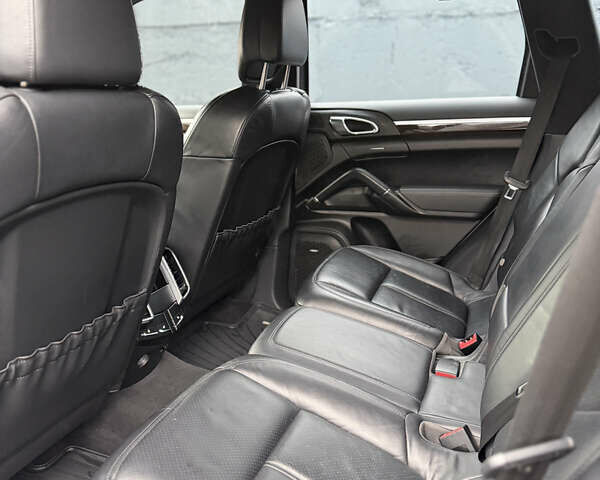 Коричневый Порше Каен, объемом двигателя 4.81 л и пробегом 200 тыс. км за 16999 $, фото 17 на Automoto.ua