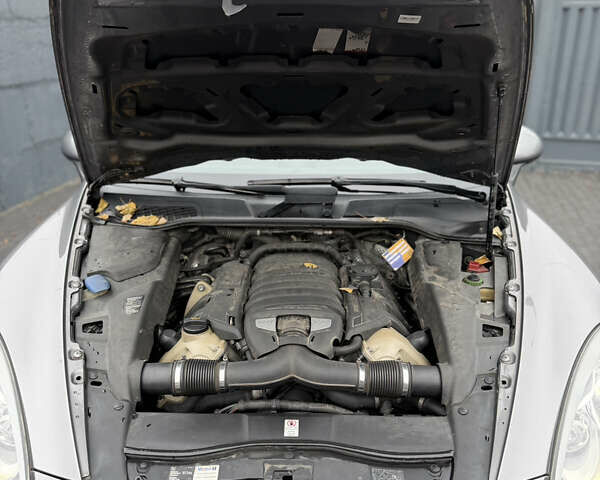 Коричневый Порше Каен, объемом двигателя 4.81 л и пробегом 200 тыс. км за 16999 $, фото 23 на Automoto.ua